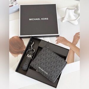 Michael Kors Black Logo Wallet & Keychain Set